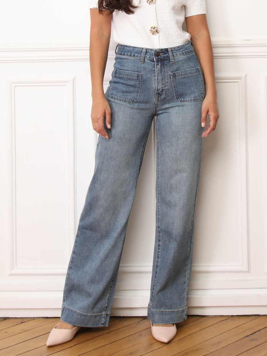 Jeans droit bleu à poches plaquées