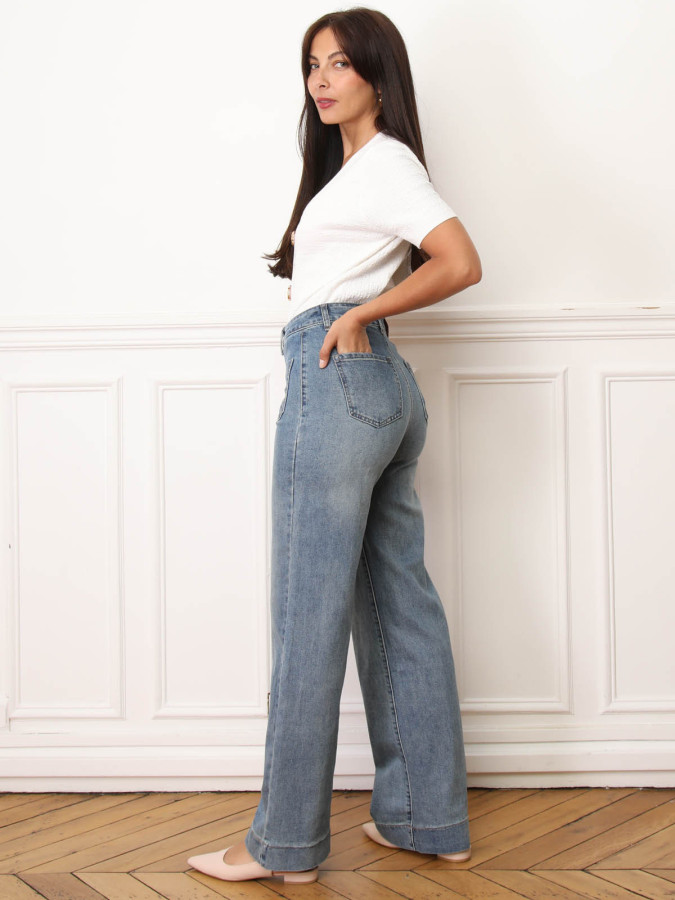 Jeans droit bleu à poches plaquées