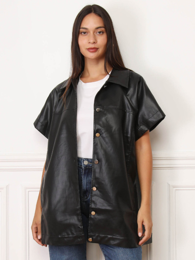 Surchemise ceinturée en simili souple noir