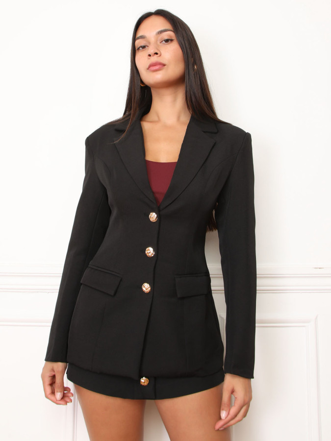 Veste de tailleur cintrée à boutons dorés