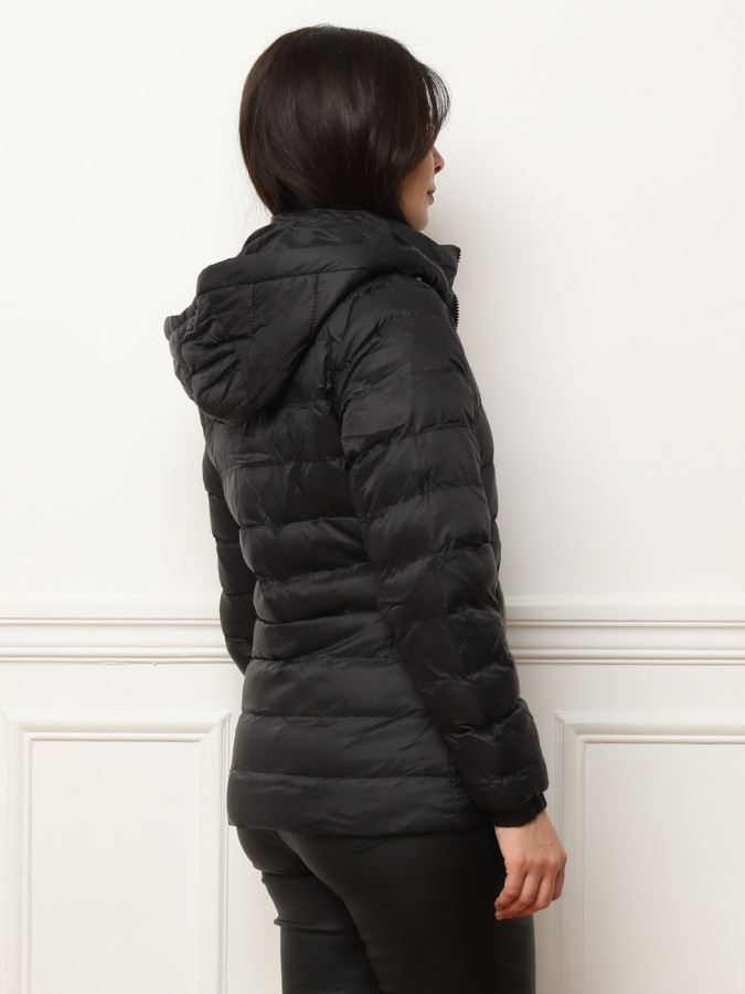 Doudoune noire légère à capuche