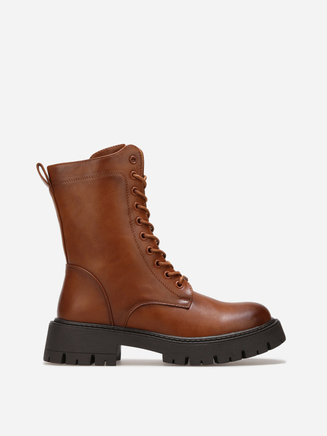 Rangers à lacets camel