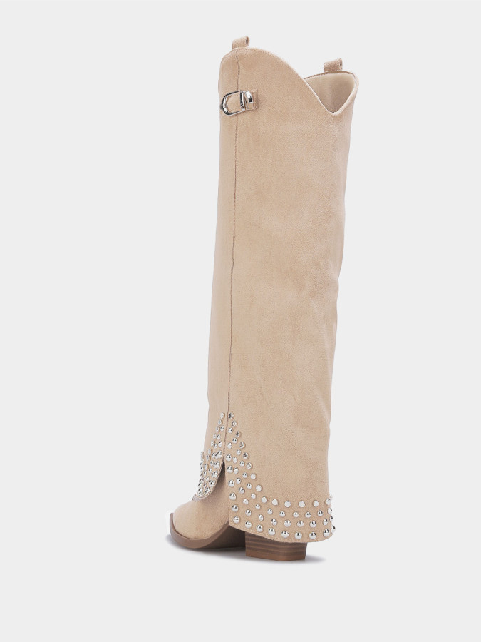 Bottes western femme en suédine beige – Clous & style cowgirl