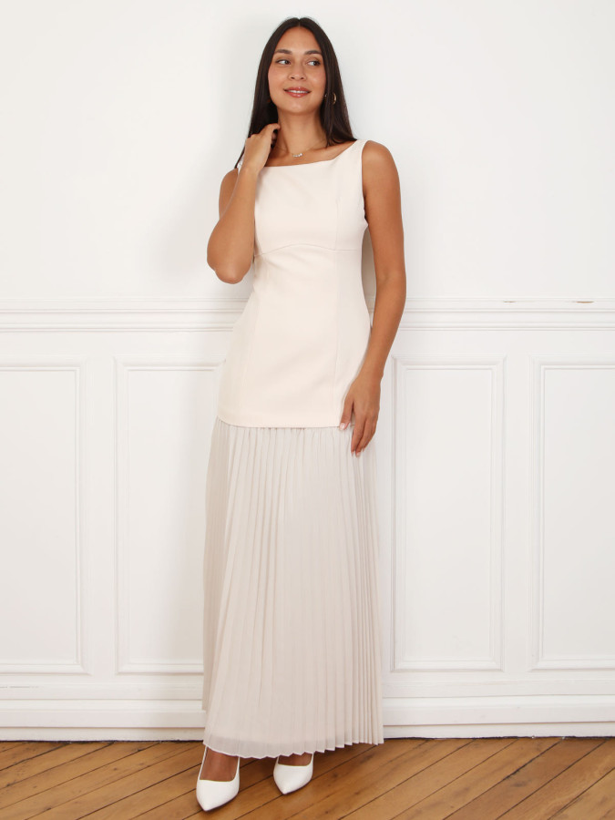 Robe longue blanc cassé sans manches plissée