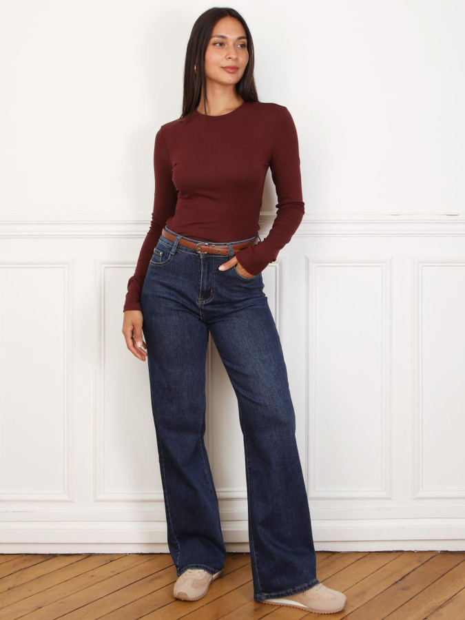 Top basique bordeaux à manches longues et col rond