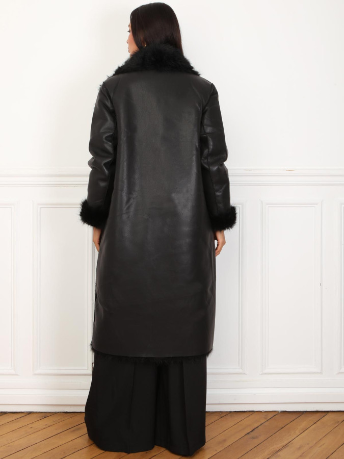 Manteau long avec col en fausse fourrure
