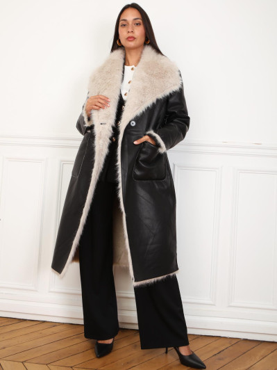 Manteau long avec col en fausse fourrure