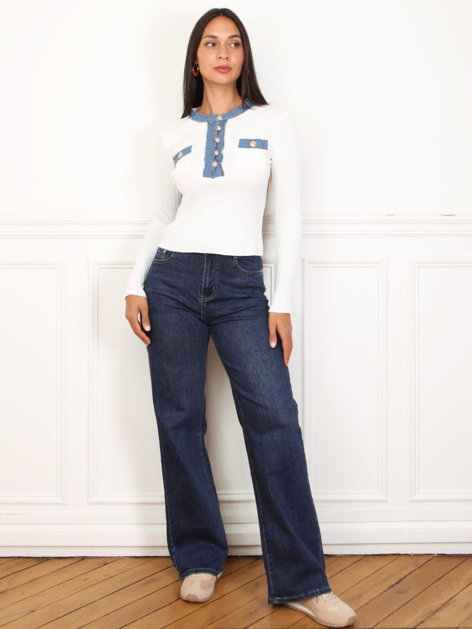 Pull à détails denim et boutons officier