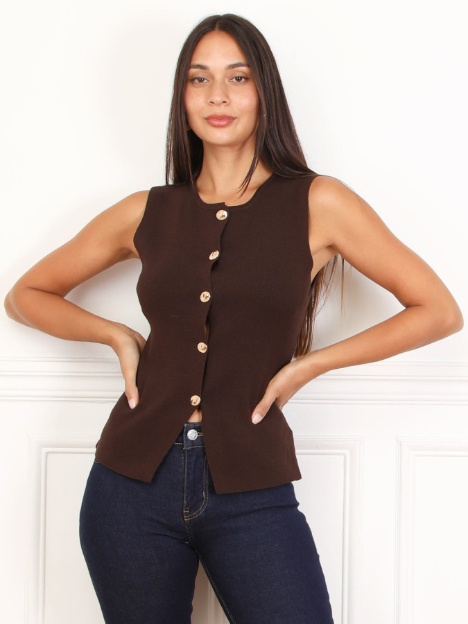 Top sans manches marron à boutons dorés