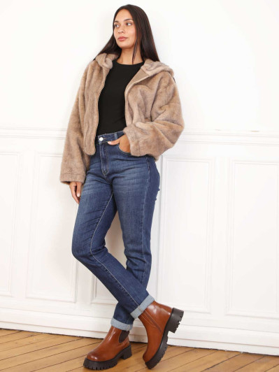 Veste courte en fausse fourrure