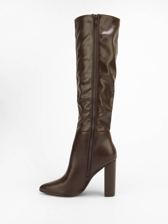 Bottes pointues à talon haut marron