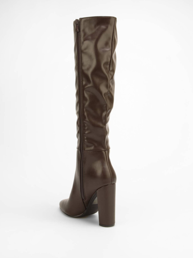 Bottes pointues à talon haut marron