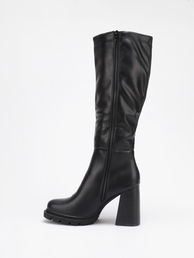 Bottes noires à talon bloc et plateforme crantée