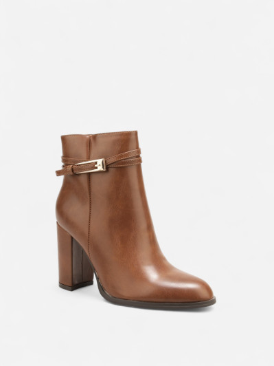 Bottines camel avec bride ceinture