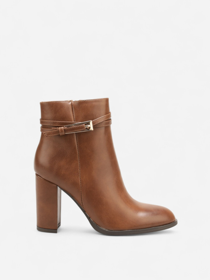 Bottines camel avec bride ceinture
