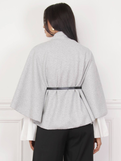 Cape ceinturée avec boutons