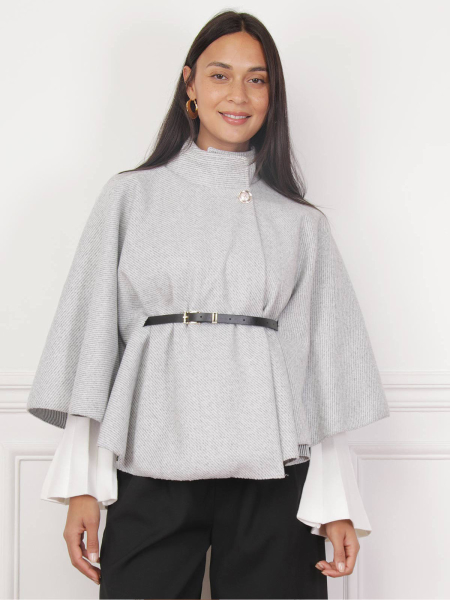 Cape ceinturée avec boutons