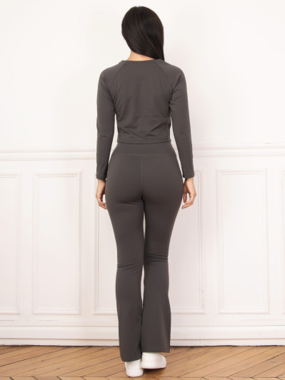 Ensemble sportswear top et pantalon flare gris