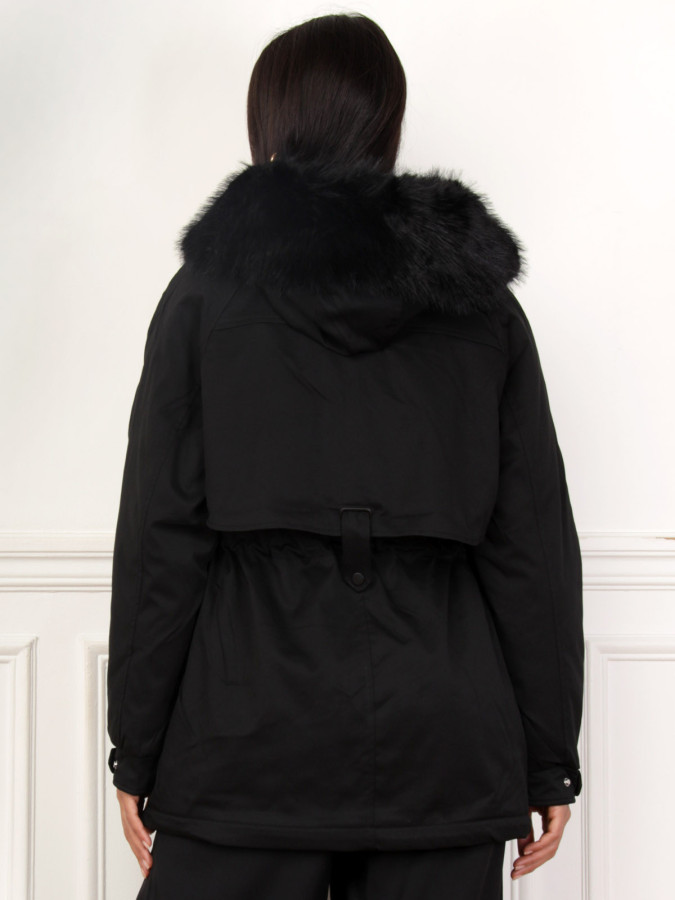Parka noire avec intérieur en fausse fourrure