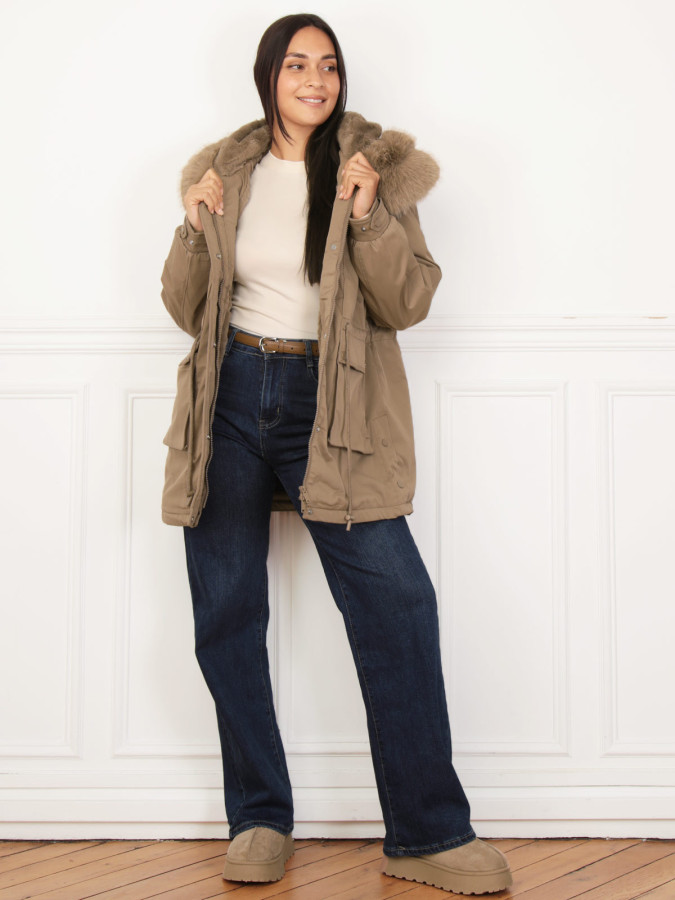 Parka taupe avec intérieur en fausse fourrure