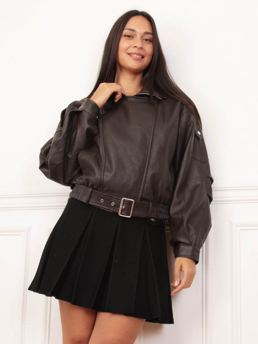 Blouson noir cropped en simili