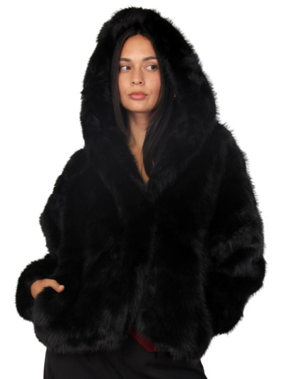 Manteau noir en fausse fourrure à capuche