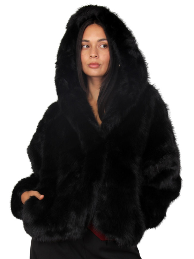 Manteau noir en fausse fourrure à capuche