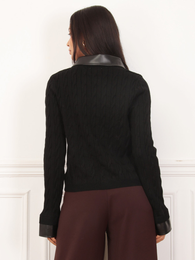 Cardigan en maille torsadée noire et détails en simili