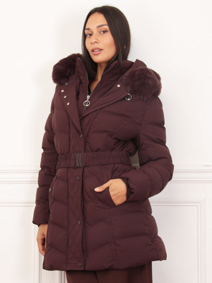 Doudoune à capuche fausse fourrure ceinturée