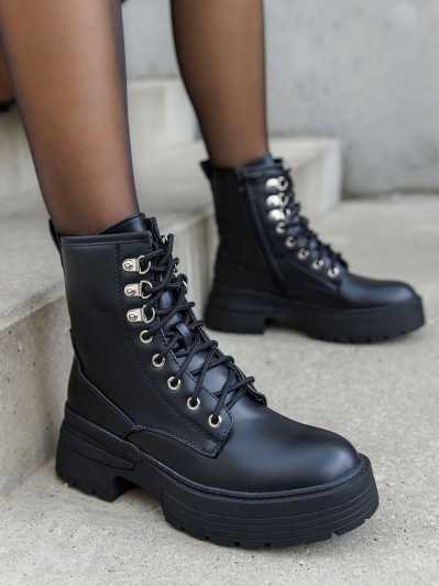 Rangers à lacets et plateforme