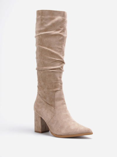 Bottes pointues avec effet plissé en suédine taupe