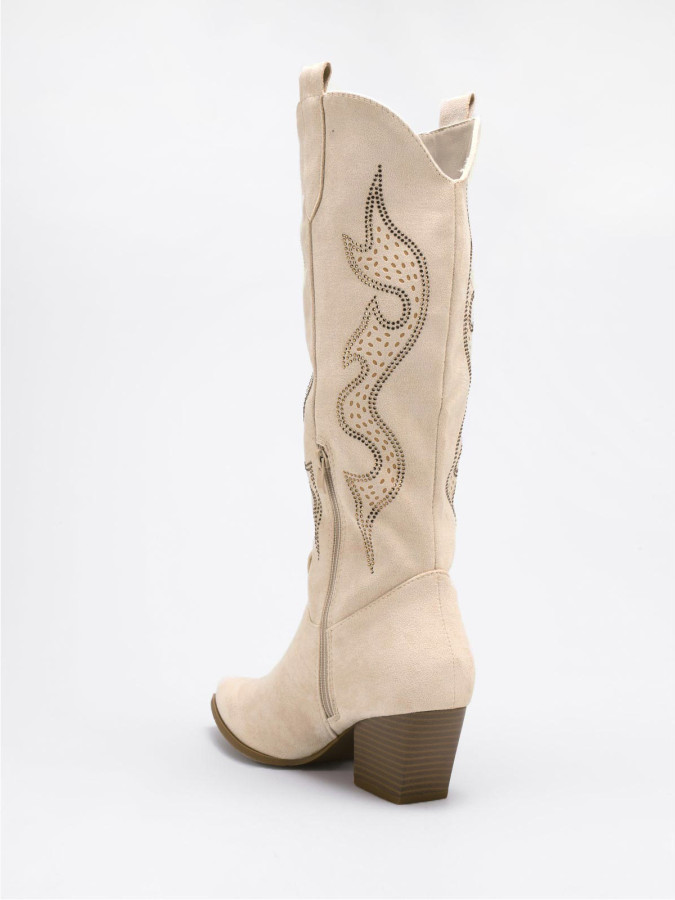 Santiags beiges à motifs ajourés et en strass