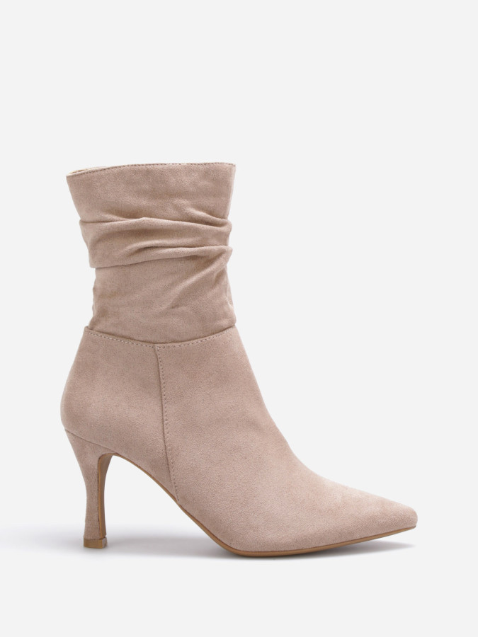 Bottines slouchy en suédine à talon aiguille