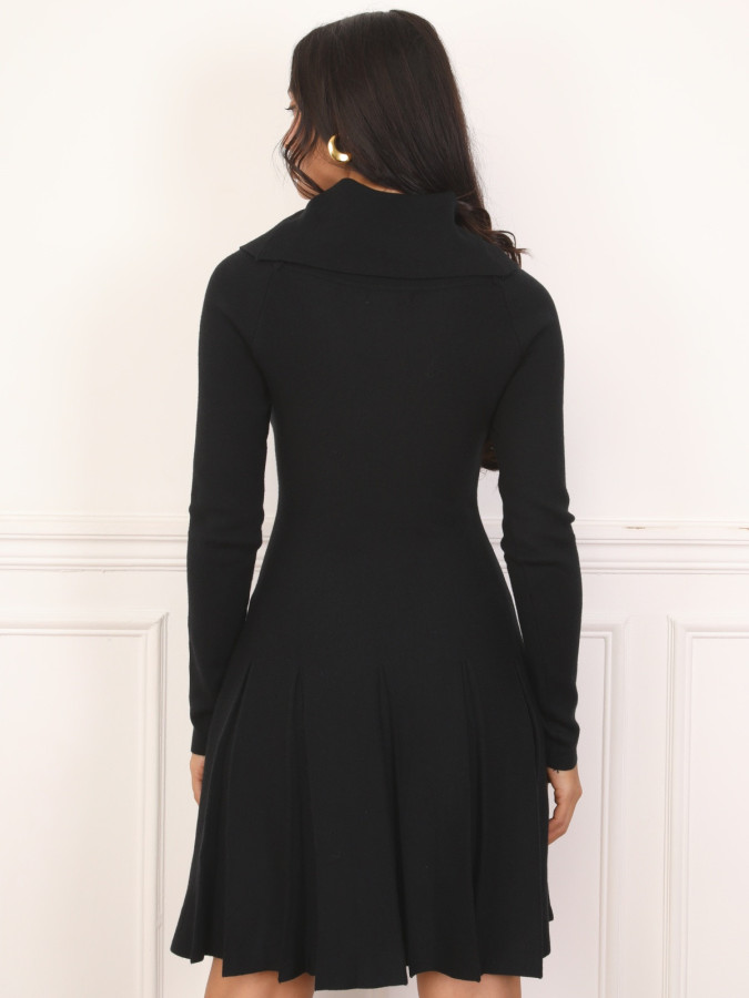 Robe patineuse à col drapé