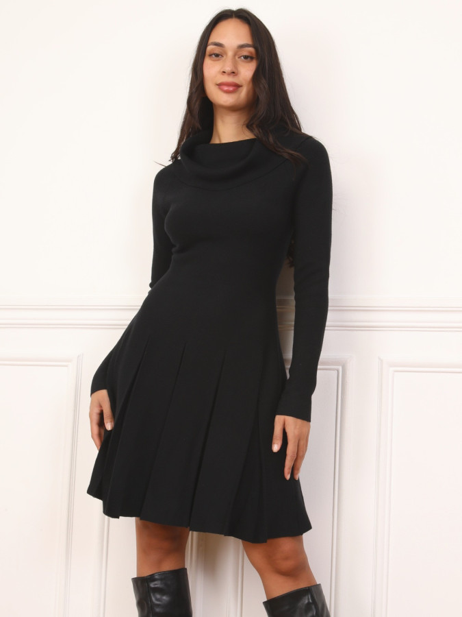 Robe patineuse à col drapé