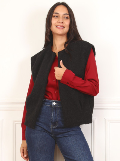 Gilet sans manches duveteux noir à poches