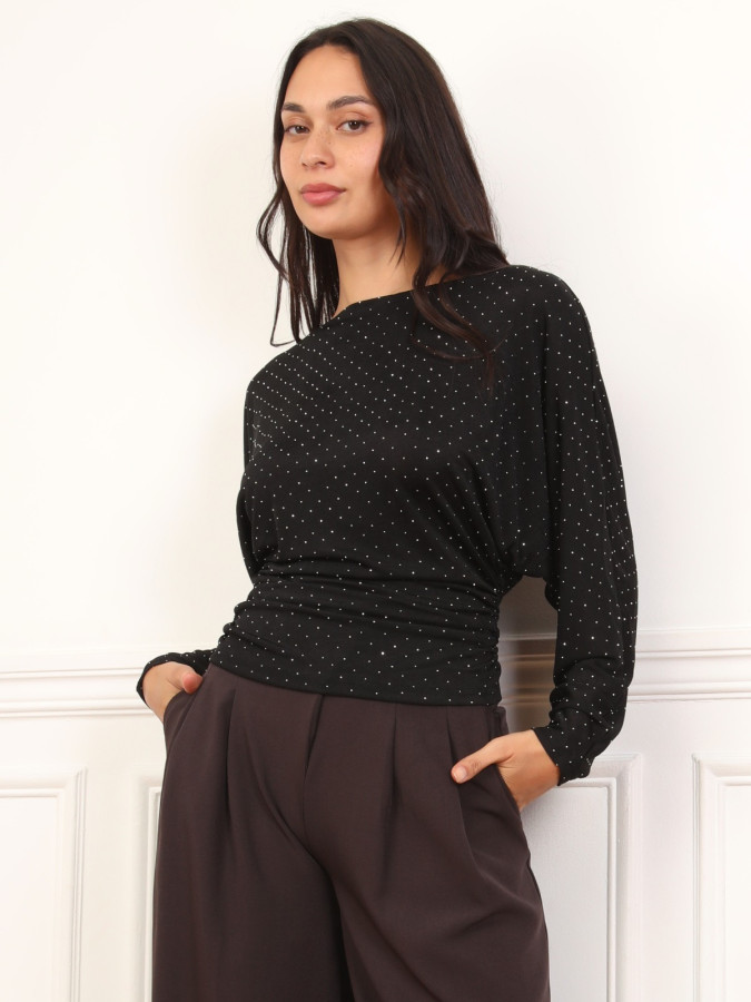 Top noir à strass manches chauve-souris