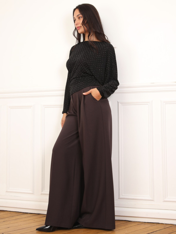 Top noir à strass manches chauve-souris