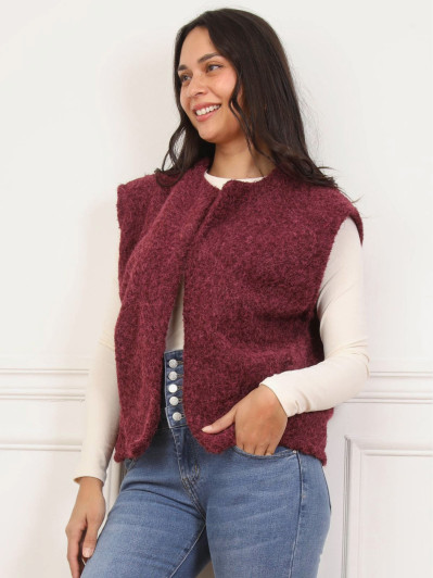 Gilet sans manches duveteux bordeaux à poches