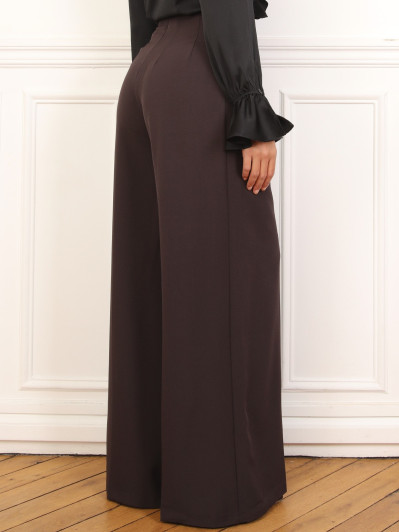 Pantalon à pinces asymétrique