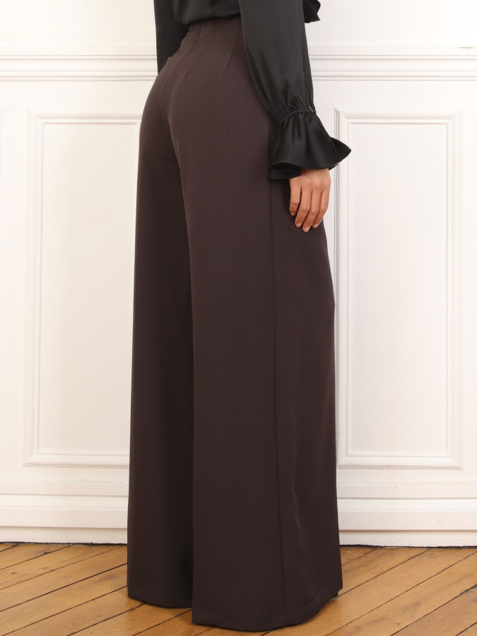 Pantalon à pinces asymétrique