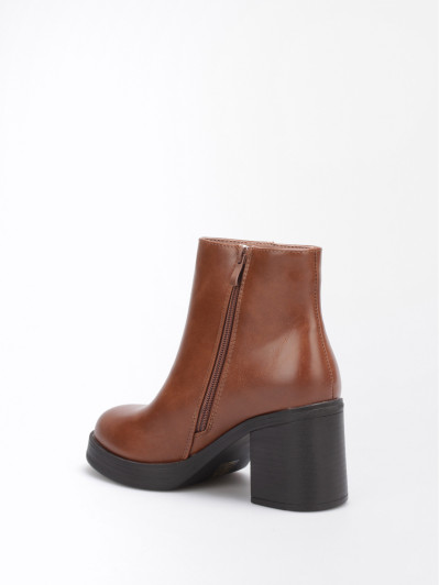 Bottines camel zippées à talon large