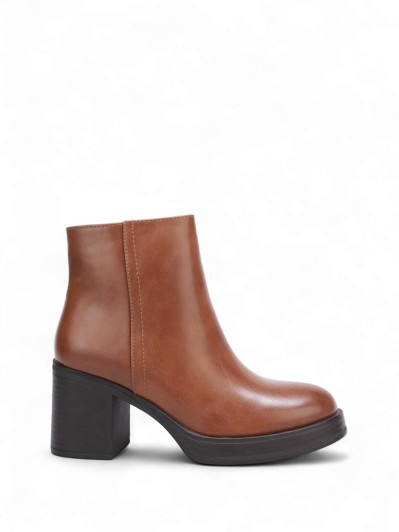 Bottines camel zippées à talon large