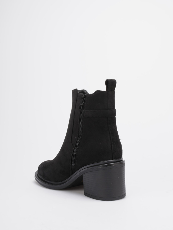 Bottines Chelsea noires en suédine avec boucle métallique