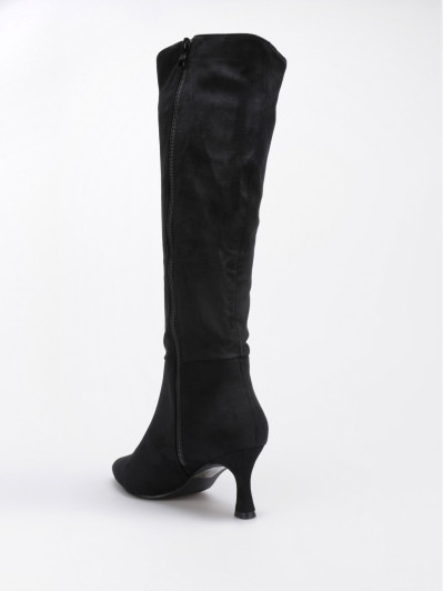 Bottes noires en suédine avec talon bobine