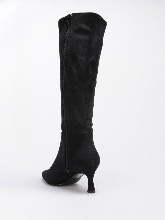 Bottes noires en suédine avec talon bobine