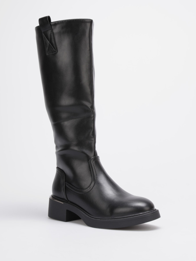 Bottes cavalières noires avec détail métallique