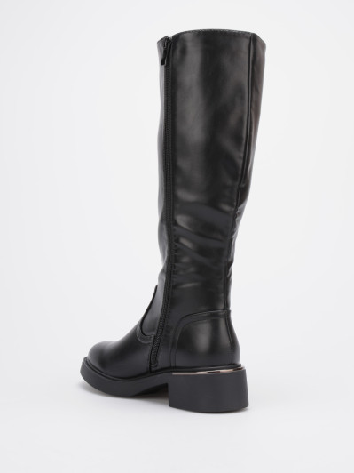 Bottes cavalières noires avec détail métallique