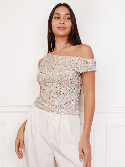 Top beige à sequins épaule asymétrique