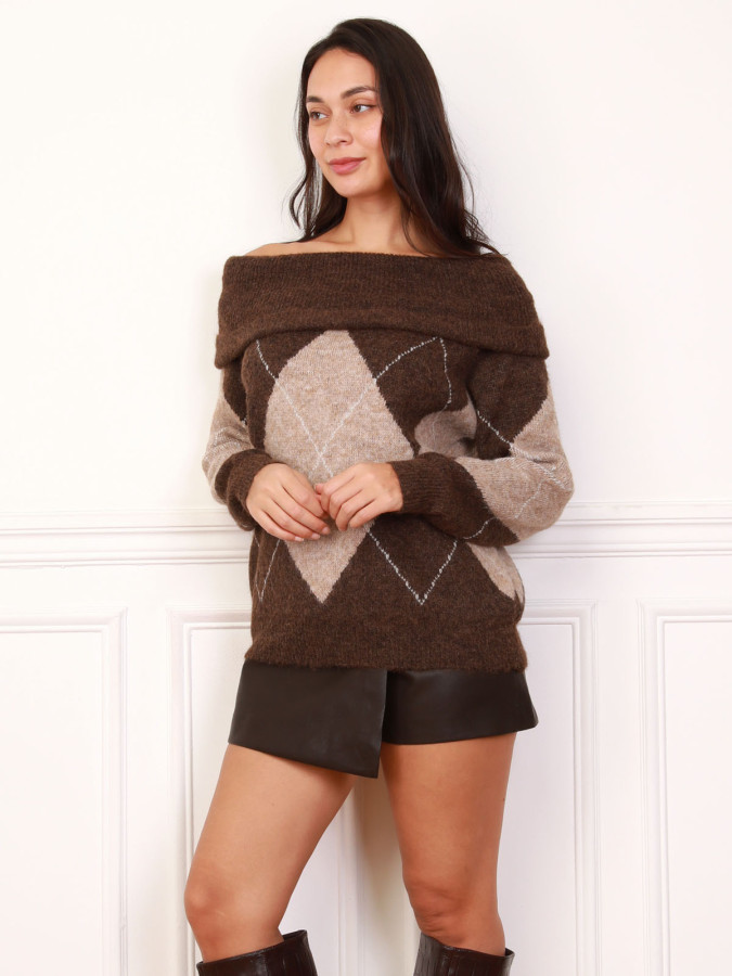Pull bardot marron à losanges